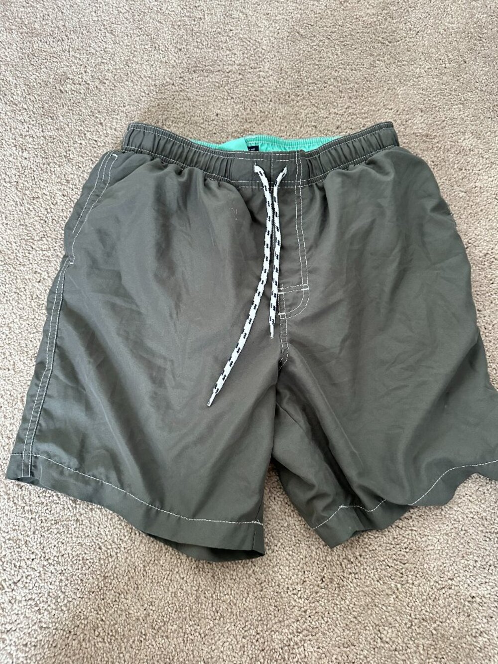 Men’s Gray Swim Shorts Size Medium